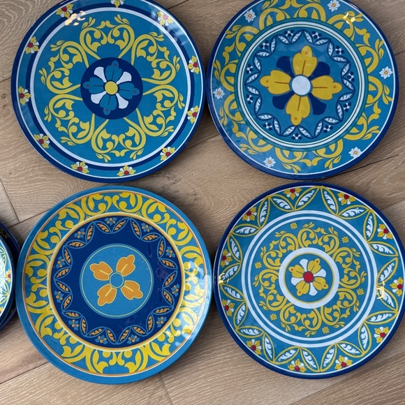 Melange 100% Melamine Tuscan Plate Set Gardens of Italy Collection - Picture 5 of 6